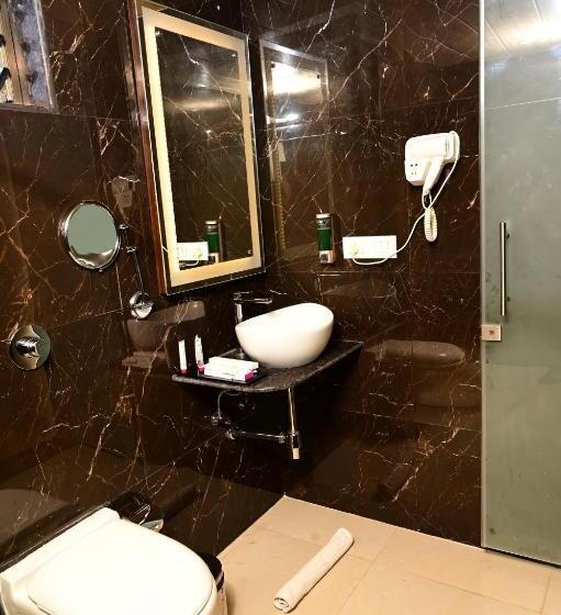 סוויטה, Vits Shanti Solitaire Arpora