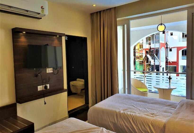 חדר דלוקס נוף בריכה, Vits Shanti Solitaire Arpora