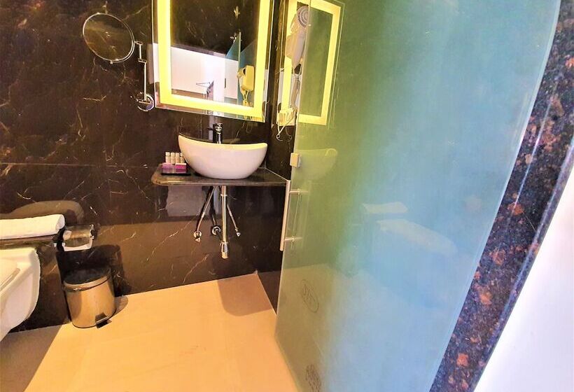 חדר דלוקס נוף בריכה, Vits Shanti Solitaire Arpora