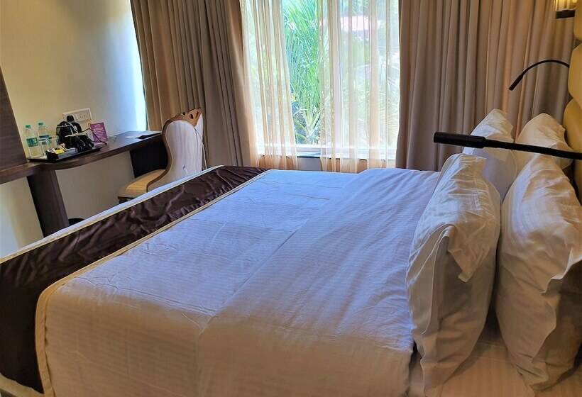 חדר דלוקס נוף בריכה, Vits Shanti Solitaire Arpora