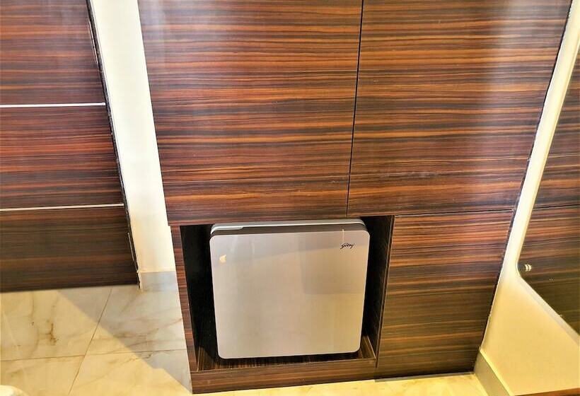 חדר פרמיום, Vits Shanti Solitaire Arpora