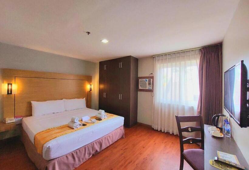 اتاق سوپریور با تخت بزرگ, Tagaytay Hotel Sixb