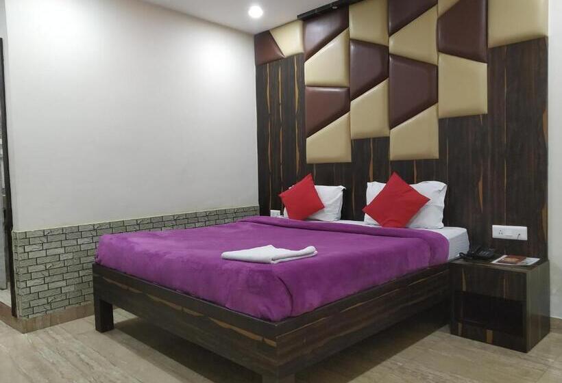 جناح ديلوكس, Bikram A Boutique