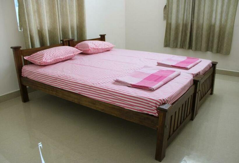 スタンダードルーム, Shantham Service Apartments, Kinathukadavu, Coimbatore