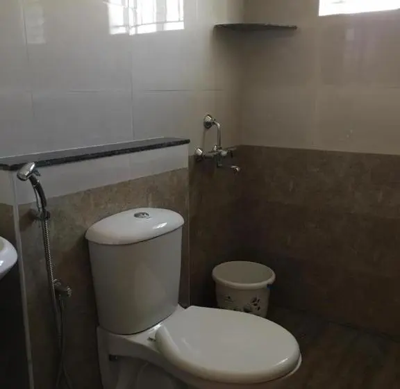 デラックスルーム, Shantham Service Apartments, Kinathukadavu, Coimbatore