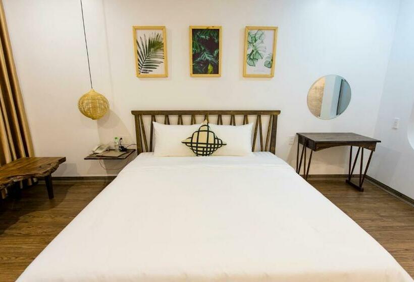 اتاق لوکس, Life Boutique