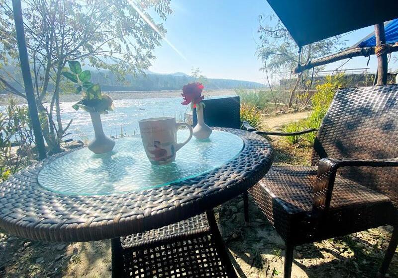 Standard Tent, Lushy Days Boom Camp