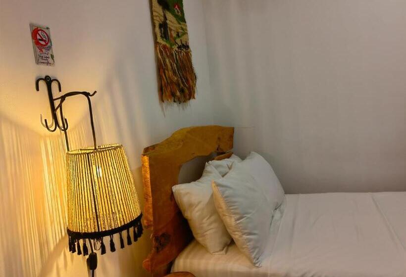 标准单人间, Salento Mirador