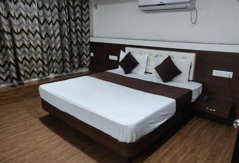 Deluxe Suite, Vaidehi