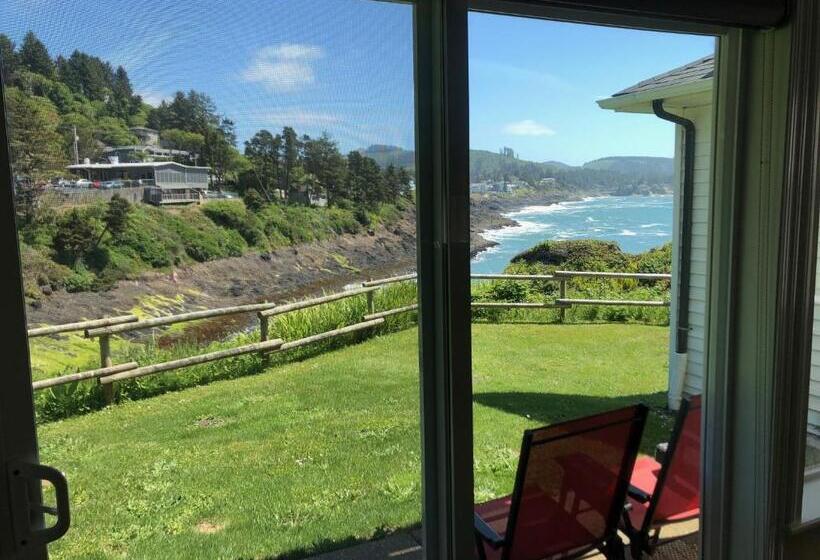 מיטת קינג בסוויטה, Inn At Arch Rock