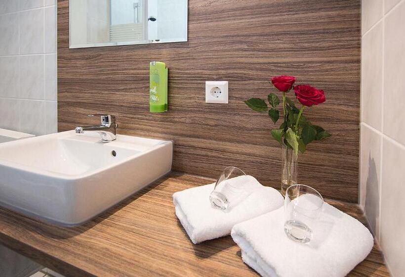 스탠다드 룸, Landaroma