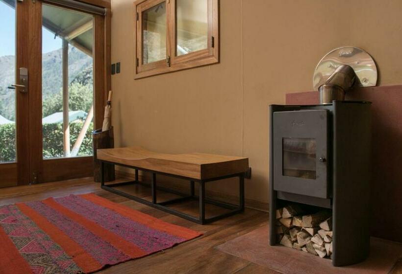 چادر با خدمات رفاهی لوکس, Las Qolqas Ecoresort Ollantaytambo