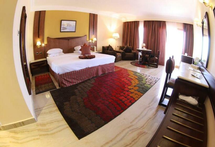 سوییت با چشمانداز دریا, Portsaid