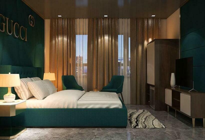 اتاق لوکس, The Wiltons