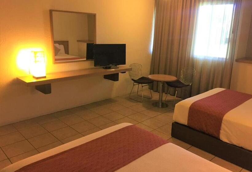 غرفة قياسية لذوى الاحتياجات الخاصة, Villablanca