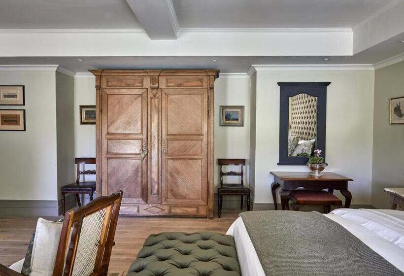 سوییت با چشم‌انداز استخر, Deux Frères Wine Estate & Luxury Villas