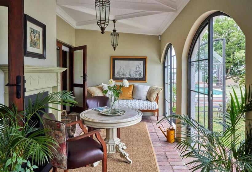 سوییت با چشم‌انداز باغ, Deux Frères Wine Estate & Luxury Villas