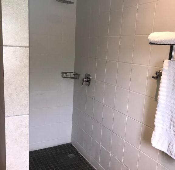 Standardzimmer mit Poolblick, The Lantern Guesthouse