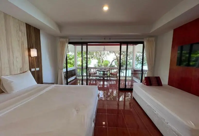 スーペリアーバンガロー, Plaa's Thansadet Resort