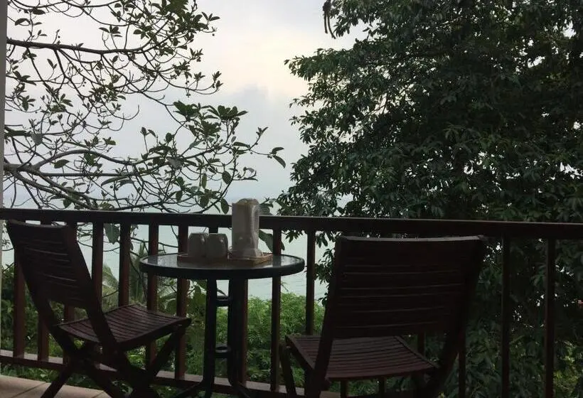 デラックスルーム, Plaa's Thansadet Resort