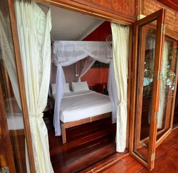 家族用バンガロー, Plaa's Thansadet Resort
