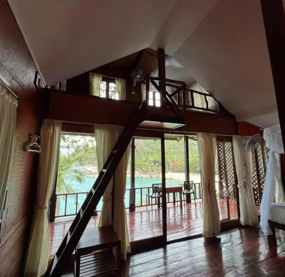 家族用バンガロー, Plaa's Thansadet Resort