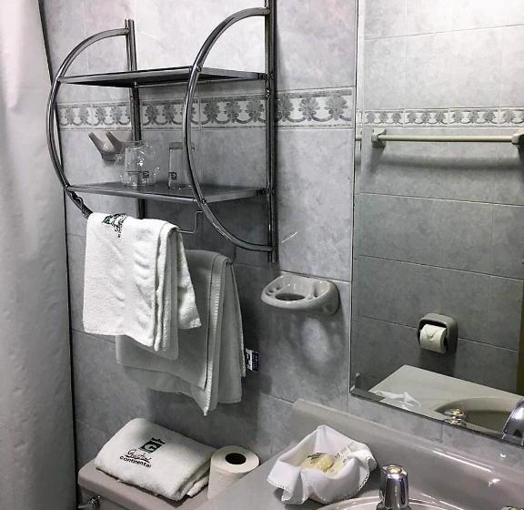 اتاق استاندارد سه نفره, Gran Hotel Continental