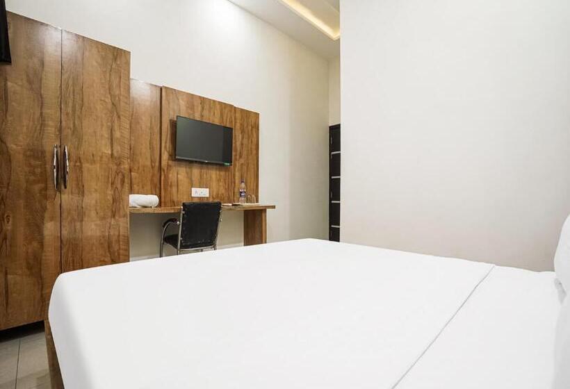 استودیو استاندارد با تخت کینگ, Chahal Residency