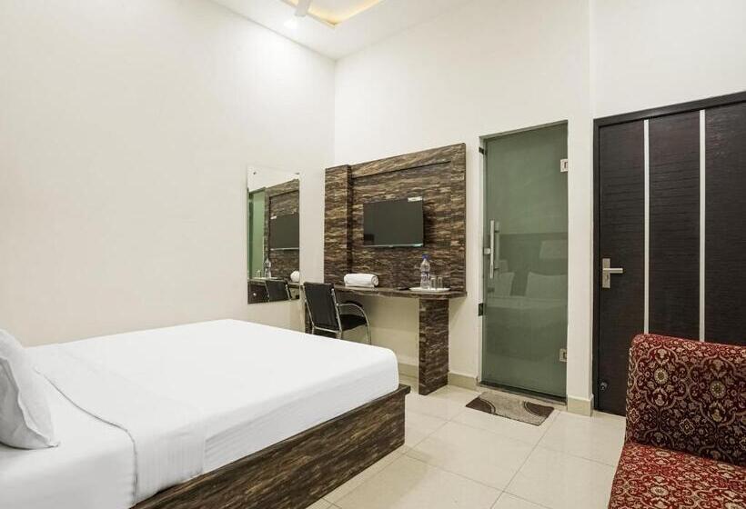 Семейный Номер, Chahal Residency