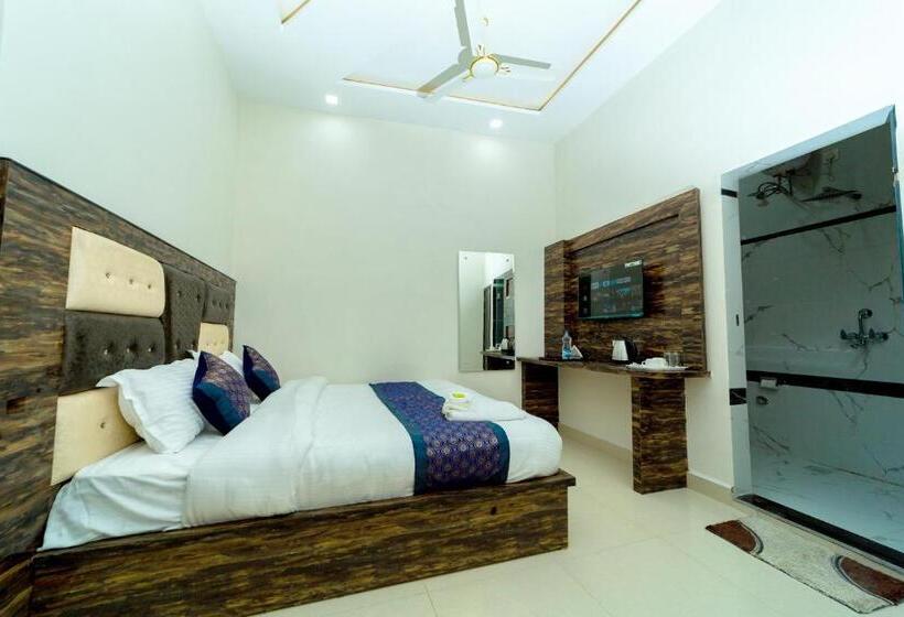 استودیو استاندارد با تخت کینگ, Chahal Residency