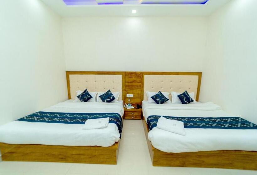 Семейный Номер, Chahal Residency