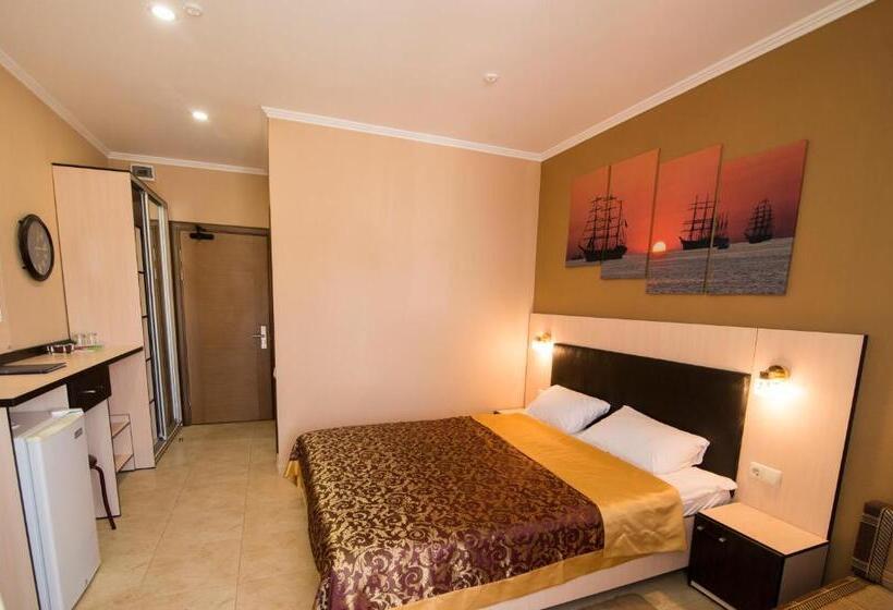 اتاق سوپریور سه تخته, Kovcheg