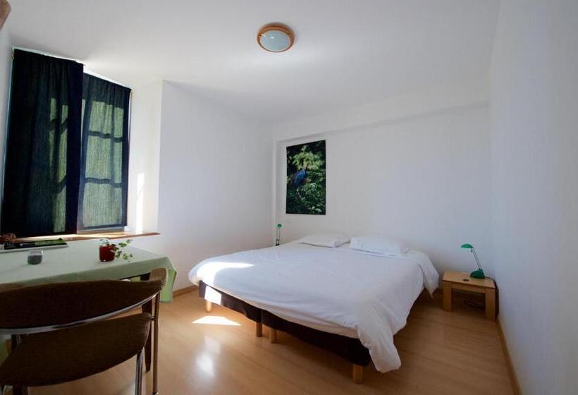 חדר סטנדרט, Les Deux Ponts