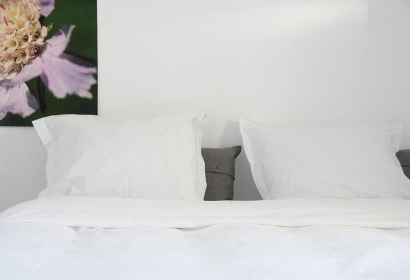 חדר סטנדרט, Les Deux Ponts