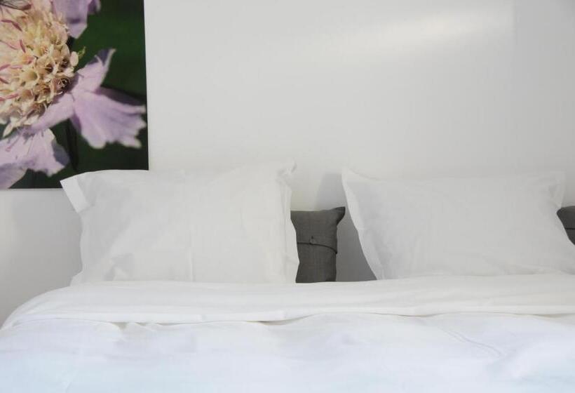 חדר סטנדרט, Les Deux Ponts