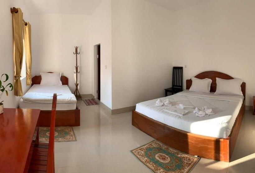 اتاق استاندارد سه نفره, Apsara Koh Rong Guesthouse