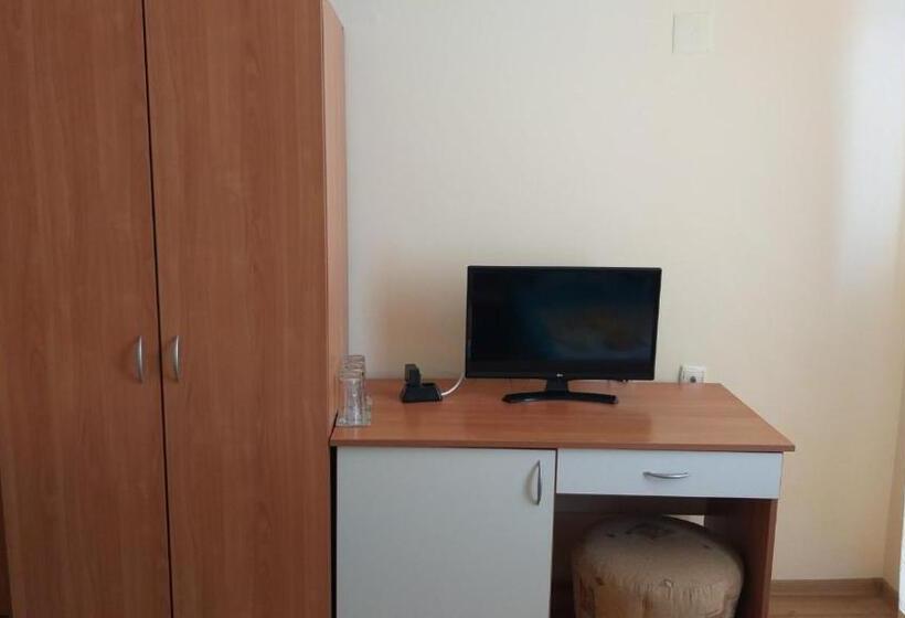 اتاق استاندارد با بالکن, Ivanovi Guest House