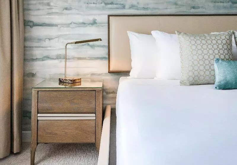 اتاق سوپریور, Iberostar Waves Miami Beach