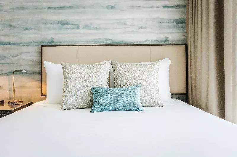 اتاق کلاسیک با تخت دونفره, Iberostar Waves Miami Beach