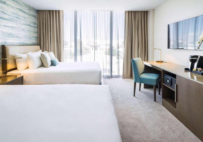 חדר סופריור מותאם לאדם עם מוגבלויות, Iberostar Waves Miami Beach
