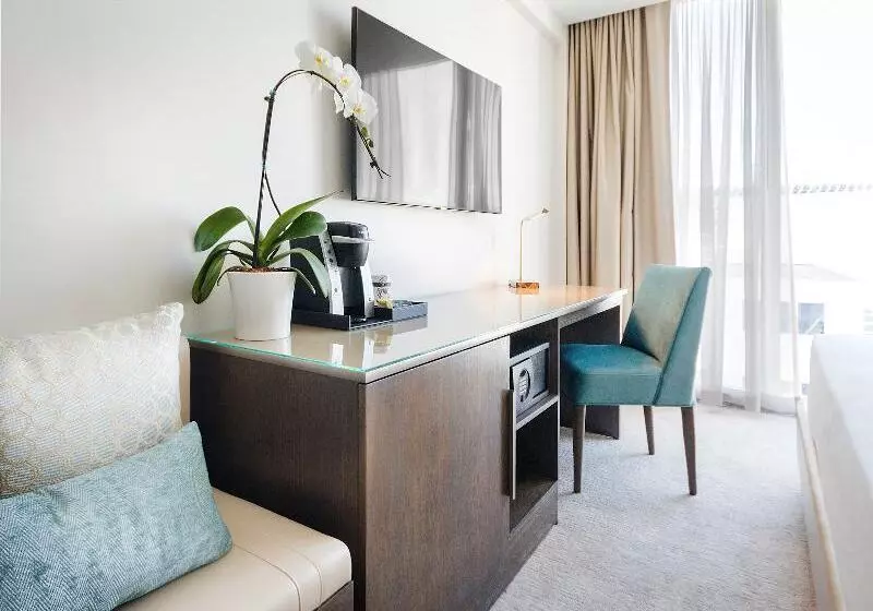اتاق سوپریور با تخت بزرگ, Iberostar Waves Miami Beach