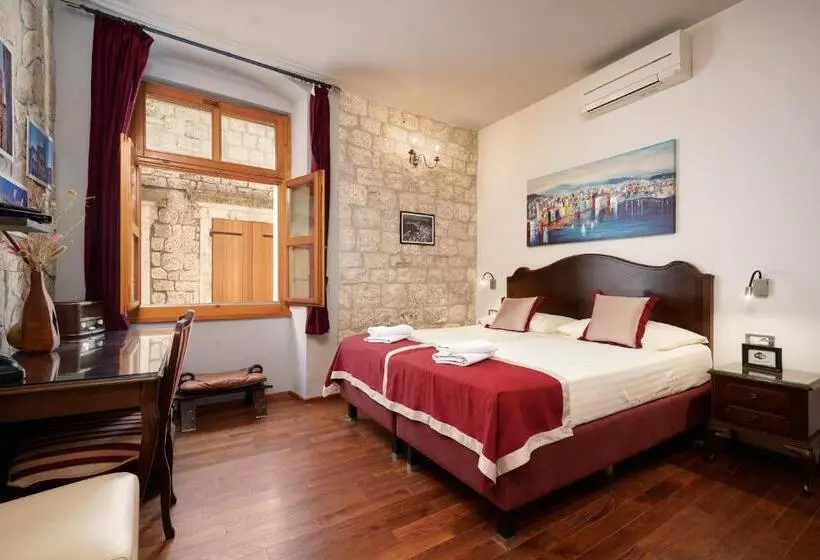 اتاق استاندارد, Heritage Hotel Tragos