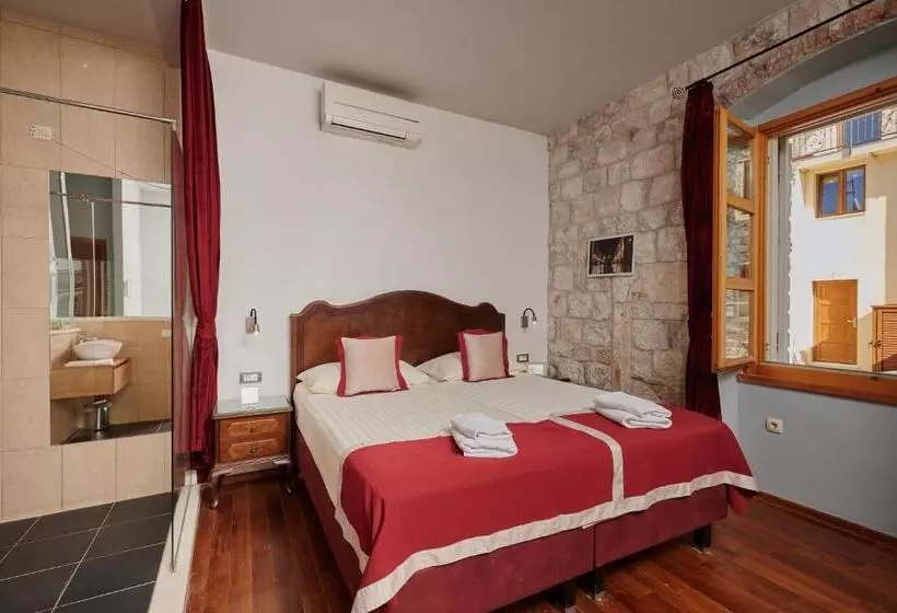 اتاق استاندارد, Heritage Hotel Tragos