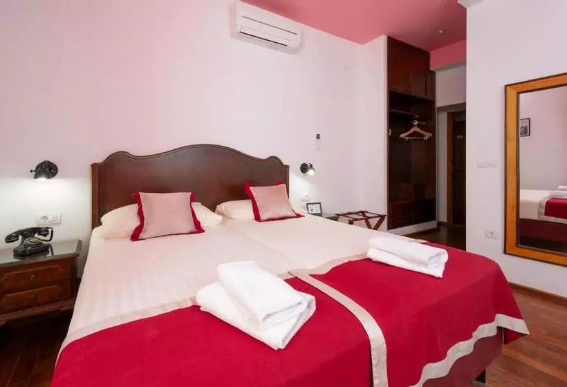 اتاق استاندارد, Heritage Hotel Tragos