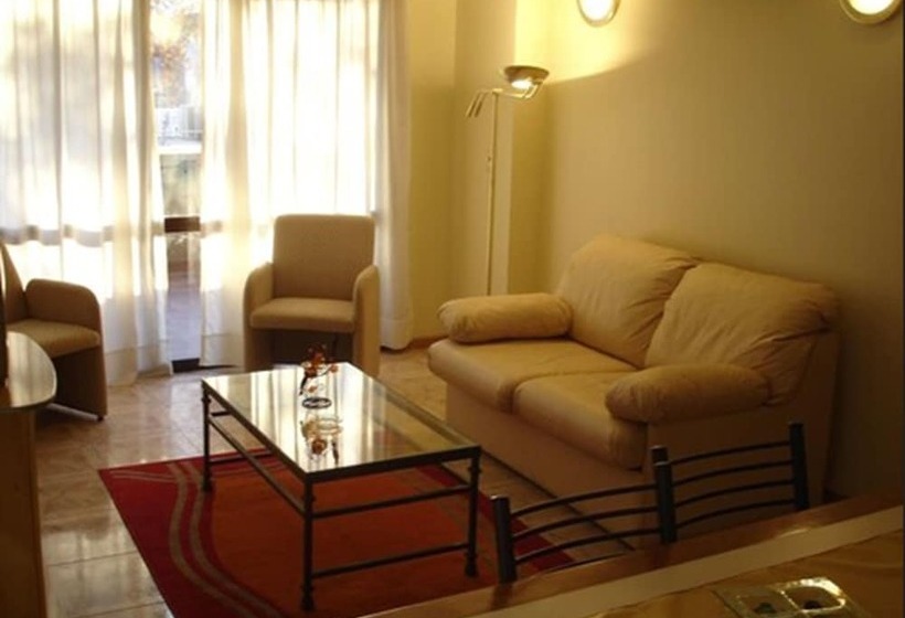 جناح عائلي, Altezza Apart Suites
