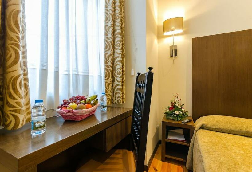 اتاق استاندارد, Duas Nações