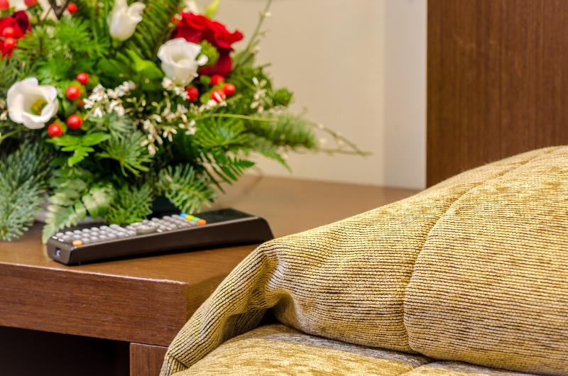 اتاق استاندارد, Duas Nações