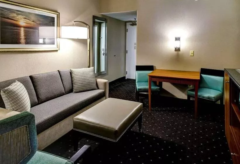 سوئیت برای معلولان, Embassy Suites Williamsburg