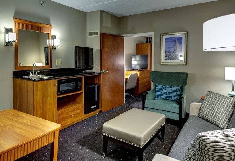 장애인을 위한 스위트, Embassy Suites Williamsburg