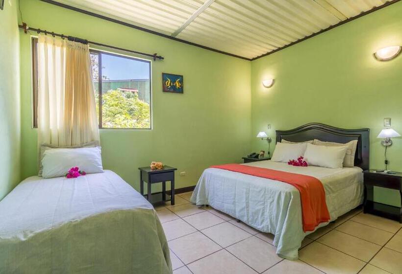 اتاق استاندارد یک نفره, Kayak Lodge